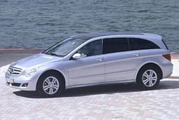 R-Klasse: Anfang 2006 kommt der Mercedes-Van mit Allradantrieb