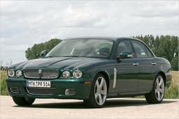 Jaguar XJR mit Facelift im Test: Sanft, stark, schizophren