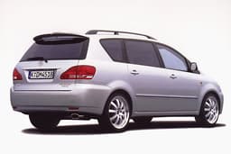 TTE stylt den Toyota Avensis Verso