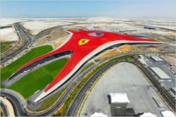 Ferrari World: Sportwagenmarke eröffnet Fan-Park in Abu Dhabi Ferrari World: Sportwagenmarke eröffnet Fan-Park in Abu Dhabi