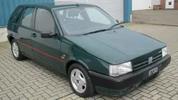 Dieser Fiat Tipo (1990) von Nigel Mansell ist ein Schnäppchen Dieser Fiat Tipo (1990) von Nigel Mansell ist ein Schnäppchen