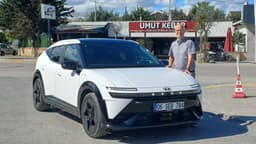 Der gefahrene Hyundai Ioniq 3 N-Line Evo mit Autor Stefan Leichsenring in der Türkei Der gefahrene Hyundai Ioniq 3 N-Line Evo mit Autor Stefan Leichsenring in der Türkei