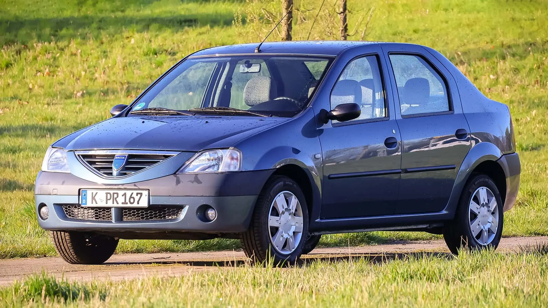 Dacia Logan (2006) im Fahreindruck Dacia Logan (2006) im Fahreindruck