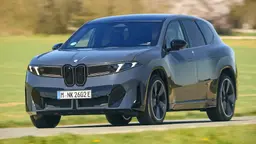 BMW iX3 50 xDrive (2026) im Test BMW iX3 50 xDrive (2026) im Test
