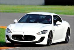 Maserati GranTurismo MC Stradale im Test: Leichter, stärker, schneller Maserati GranTurismo MC Stradale im Test: Leichter, stärker, schneller