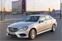Mercedes E 250 Limousine im Test: Lifting mit Strahl-Kraft Mercedes E 250 Limousine im Test: Lifting mit Strahl-Kraft