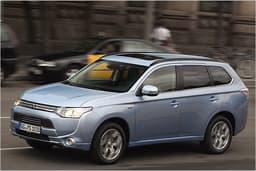 Mitsubishi Plug-in-Hybrid Outlander 2.0 MIVEC 4WD Mitsubishi Plug-in-Hybrid Outlander 2.0 MIVEC 4WD
