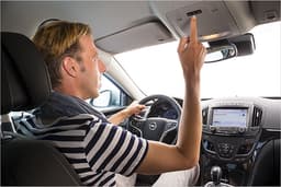 Opel Onstar: Telefonische Hilfe bei Unfällen und sonstigen Malheurs Opel Onstar: Telefonische Hilfe bei Unfällen und sonstigen Malheurs