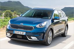 Crossover Kia Niro mit Hybridantrieb im Test. Mit Preisen und technischen Daten Crossover Kia Niro mit Hybridantrieb im Test. Mit Preisen und technischen Daten