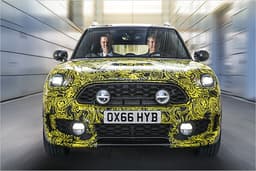 Mini wird elektrisch: Das erste Modell mit Plug-in-Hybrid steht in den Startlöchern Mini wird elektrisch: Das erste Modell mit Plug-in-Hybrid steht in den Startlöchern