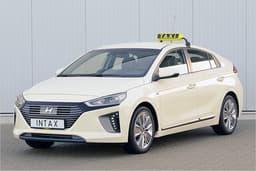 Hyundai Ioniq: Jetzt auch als Taxi gegen den Toyota Prius Hyundai Ioniq: Jetzt auch als Taxi gegen den Toyota Prius
