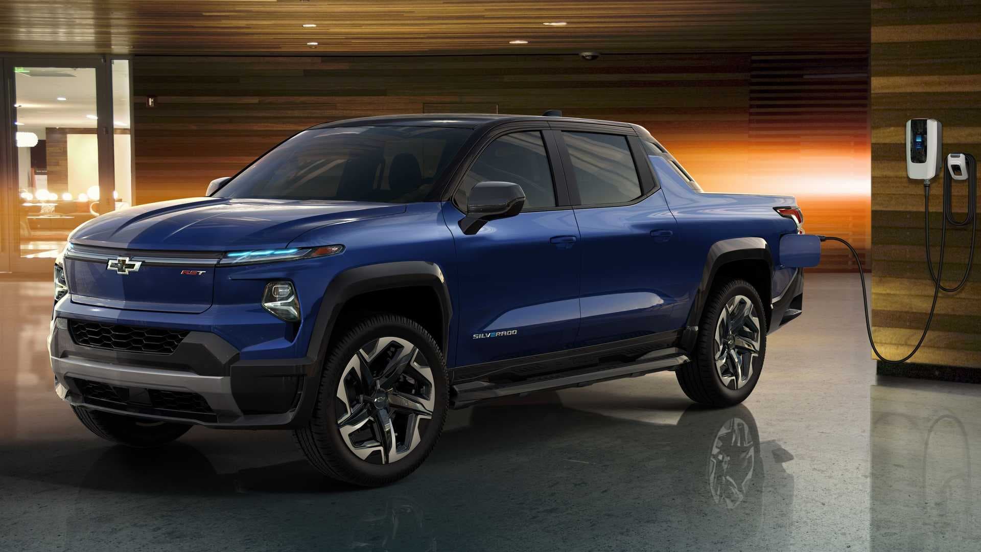 2024 Chevrolet Silverado EV RST Exterior Side View 2024 Chevrolet Silverado EV RST Exterior Side View