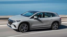 Mercedes EQS SUV in Alpingrau Mercedes EQS SUV in Alpingrau