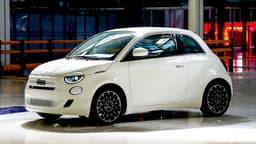 Fiat 500 ibrida (2025) Fiat 500 ibrida (2025)
