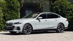 Der neue BMW i5 eDrive40 auf der Villa d'Este Der neue BMW i5 eDrive40 auf der Villa d'Este