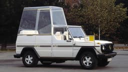 40 Jahre "Papamobil" auf Basis Mercedes G-Klasse 40 Jahre "Papamobil" auf Basis Mercedes G-Klasse