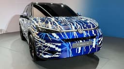 2027 Volkswagen T-Roc R camouflaged prototype 2027 Volkswagen T-Roc R camouflaged prototype
