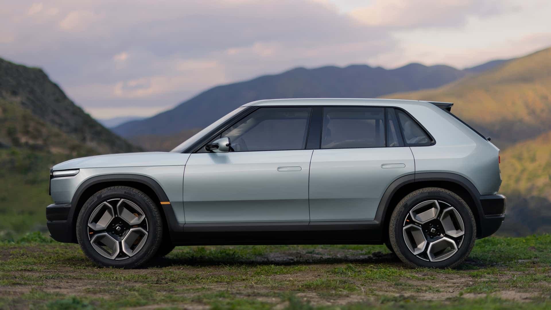 12_Rivian_R3 12_Rivian_R3