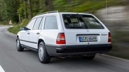 Mercedes-Benz 300 TD TURBO 4MATIC (S 124), 1989 - arcticweiss Mercedes-Benz 300 TD TURBO 4MATIC (S 124), 1989 - arcticweiss