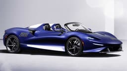 McLaren Elva with windscreen McLaren Elva with windscreen