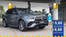 Der getestete Mercedes GLE 450 d 4Matic an der Tankstelle Der getestete Mercedes GLE 450 d 4Matic an der Tankstelle