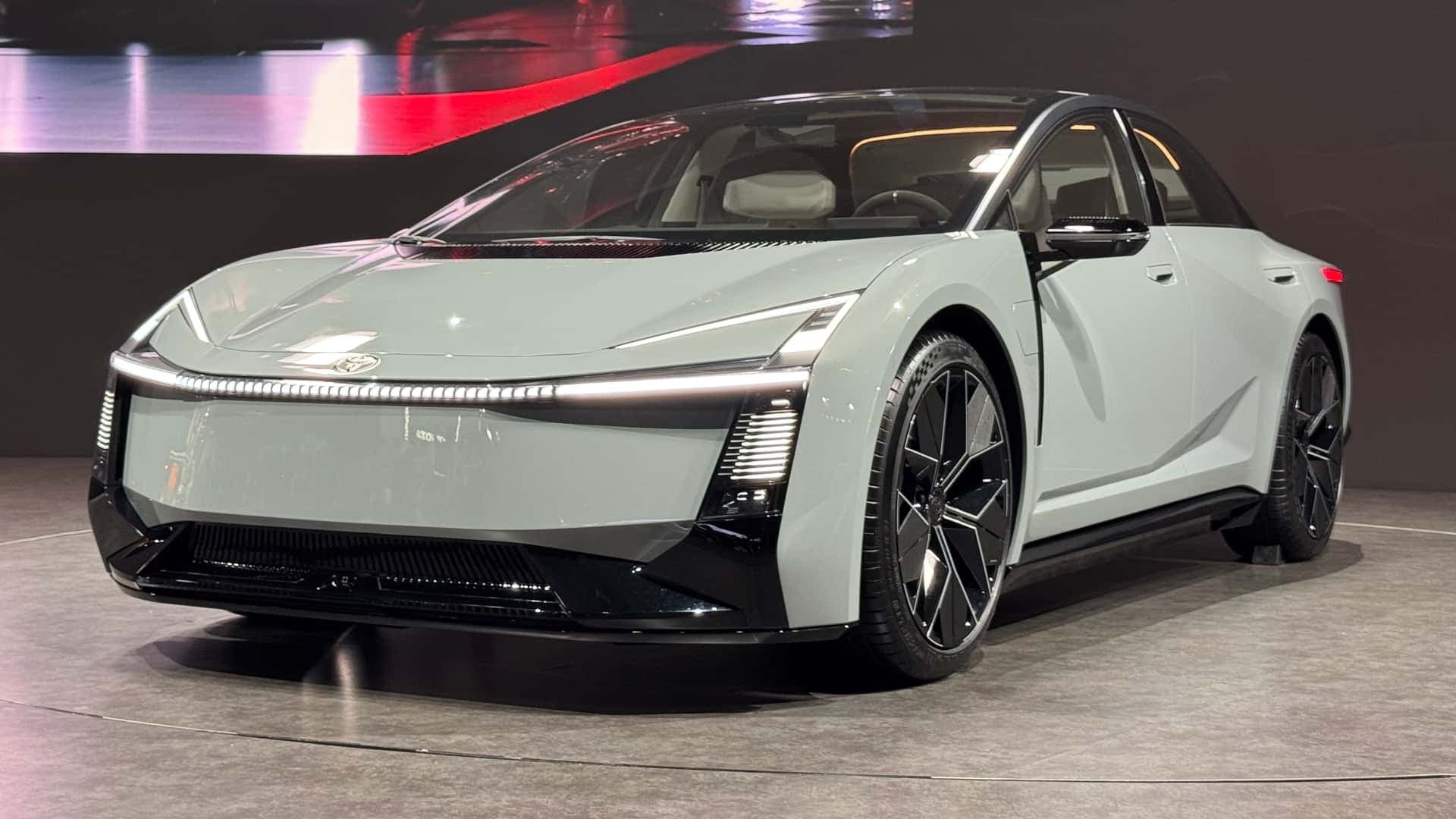 Conceito antecipa nova geração do Toyota Corolla - Fotos ao vivo Conceito antecipa nova geração do Toyota Corolla - Fotos ao vivo