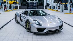 2015 Porsche 918 Spyder 2015 Porsche 918 Spyder