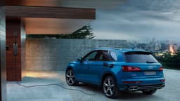 Audi Q5 55 TFSI e quattro (2019) Audi Q5 55 TFSI e quattro (2019)