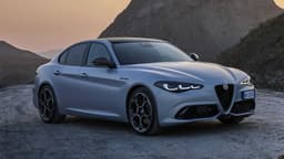 Alfa Romeo Giulia (2023) Alfa Romeo Giulia (2023)
