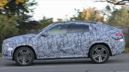 2020 Mercedes GLE Coupe screenshot from spy video 2020 Mercedes GLE Coupe screenshot from spy video