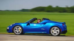 Alfa Romeo 4C Spider (2023) im Test Alfa Romeo 4C Spider (2023) im Test