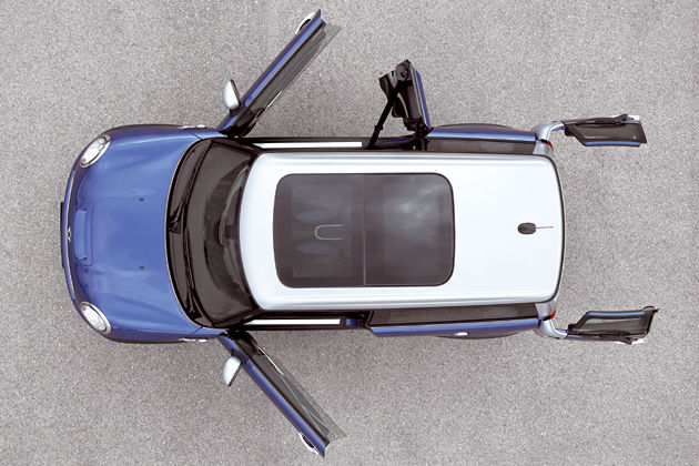 Lassen Sie es Klappen Autos mit gegenläufigen Türen