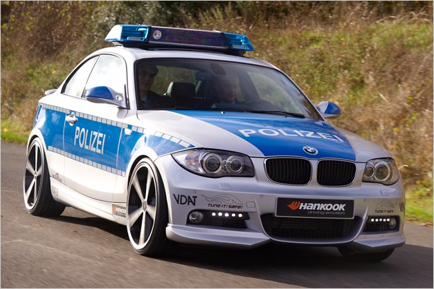 Polizeiautos aus aller Welt: So fährt Europa auf Streife