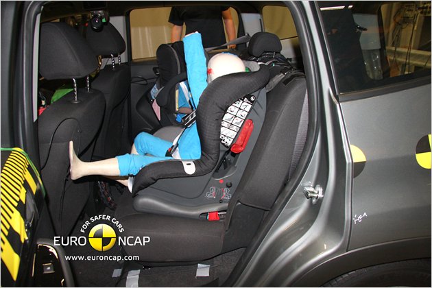 EuroNCAP August 2011: Neun Modelle gut, eines mit Schnitzer