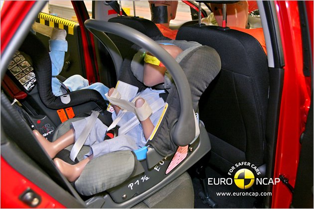 EuroNCAP August 2011: Neun Modelle gut, eines mit Schnitzer