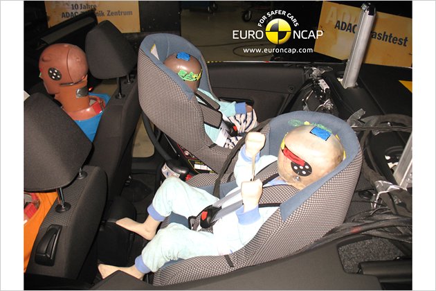 EuroNCAP August 2011: Neun Modelle gut, eines mit Schnitzer