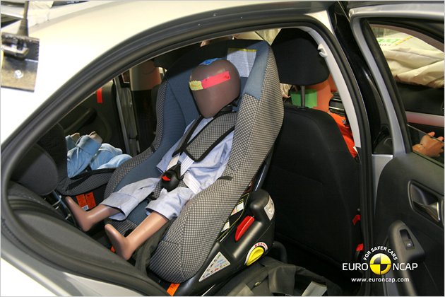 EuroNCAP August 2011: Neun Modelle gut, eines mit Schnitzer