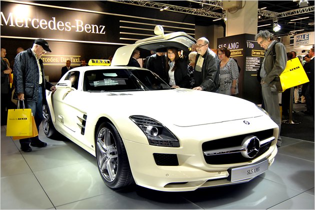Hallo Taxi! Kraftdroschken aus aller Welt