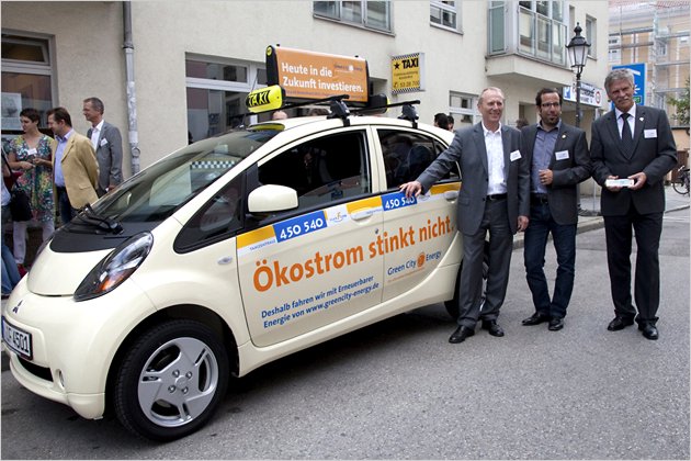 Hallo Taxi! Kraftdroschken aus aller Welt