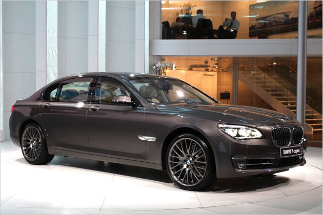 Moskauer Autosalon 2012: Die Highlights der Messe