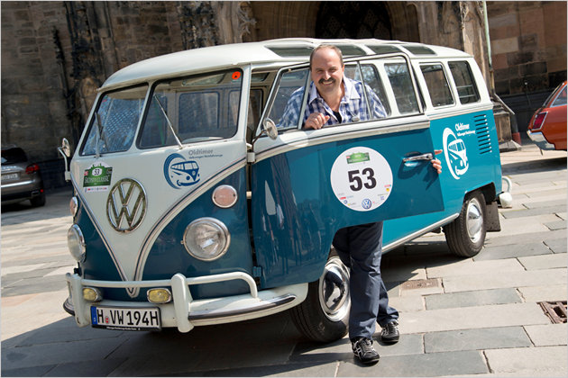 Prominente und ihre Autos: Welcher Star fährt welches Fahrzeug?