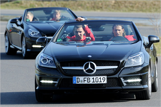 Prominente und ihre Autos: Welcher Star fährt welches Fahrzeug?