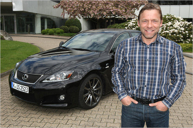 Prominente und ihre Autos: Welcher Star fährt welches Fahrzeug?