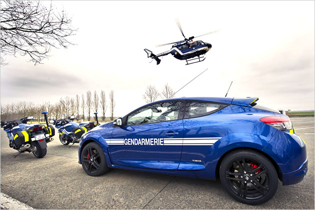 BMW i8, Bugatti Veyron und Co: Das sind die stärksten Polizeiautos der Welt