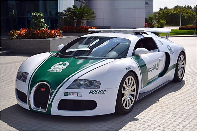 Polizei-Porsche und Blaulicht-Bugatti: Spannende Streifenwagen weltweit