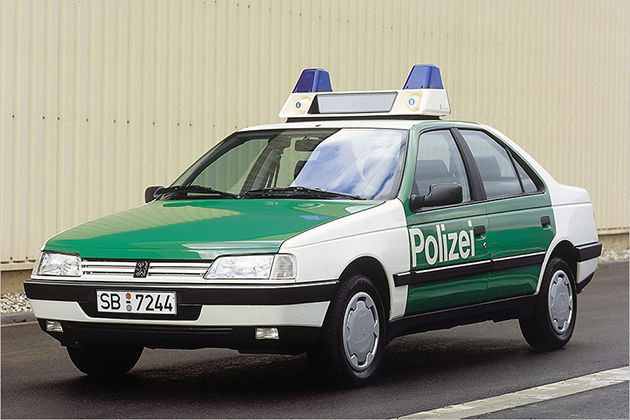 Polizei-Porsche und Blaulicht-Bugatti: Spannende Streifenwagen weltweit