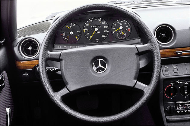 Im Zeichen des E: Die Geschichte der Mercedes E-Klasse in Bildern