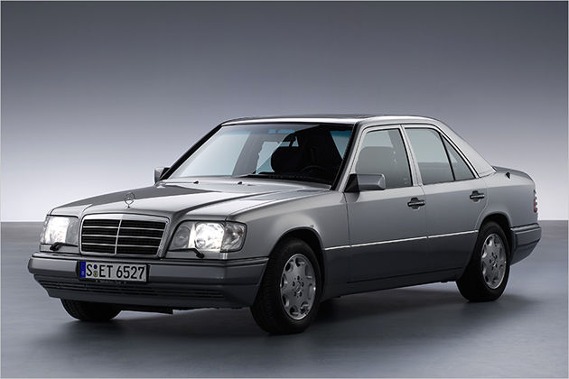 Im Zeichen des E: Die Geschichte der Mercedes E-Klasse in Bildern