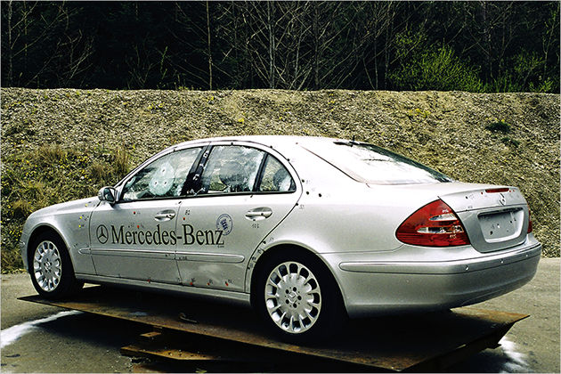 Im Zeichen des E: Die Geschichte der Mercedes E-Klasse in Bildern