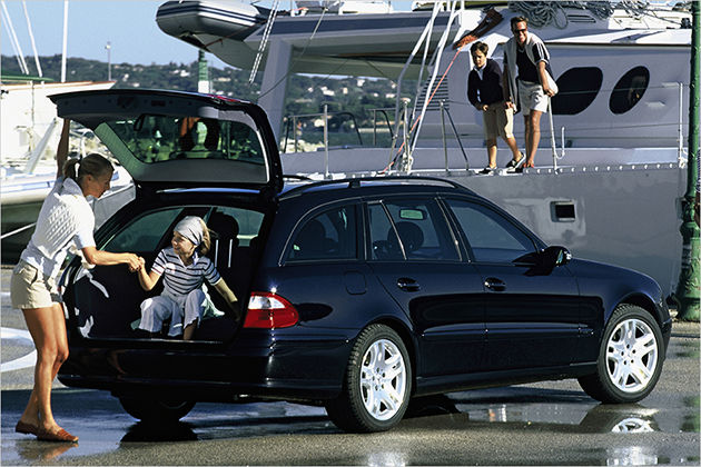 Im Zeichen des E: Die Geschichte der Mercedes E-Klasse in Bildern